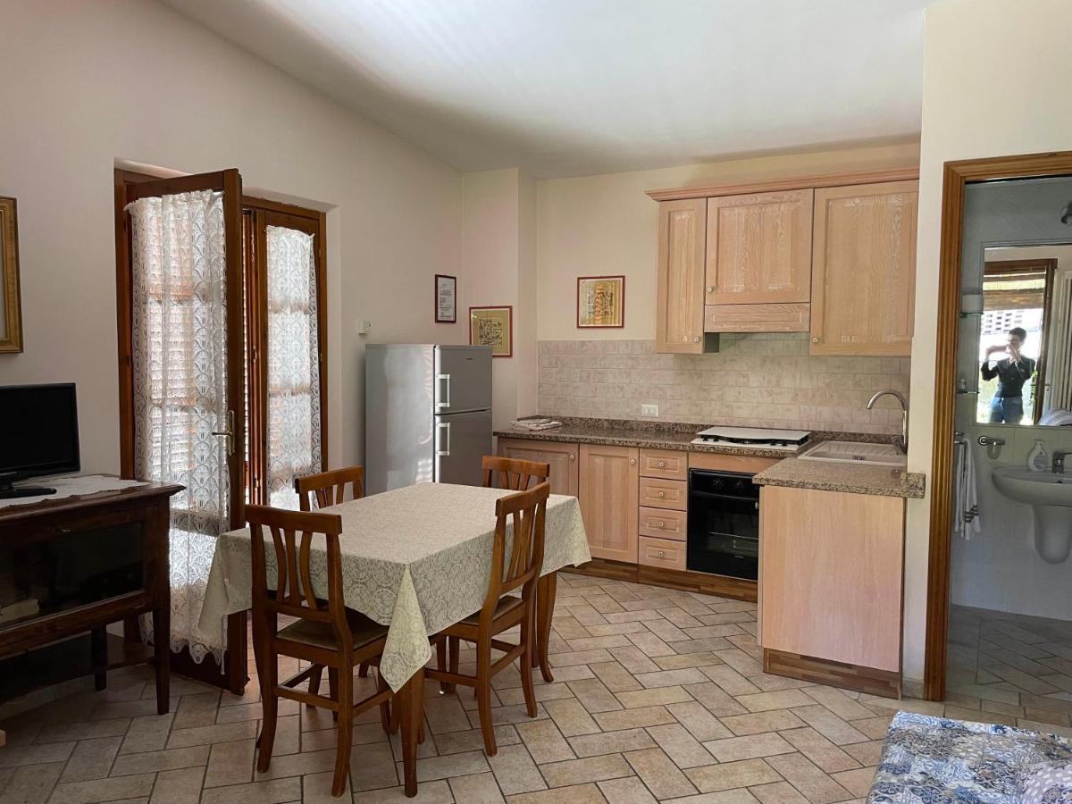 Casa Vacanza Le Case San Gimignano Bagian luar foto