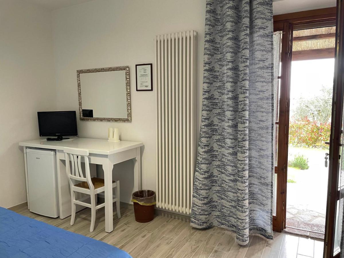 Casa Vacanza Le Case San Gimignano Bagian luar foto