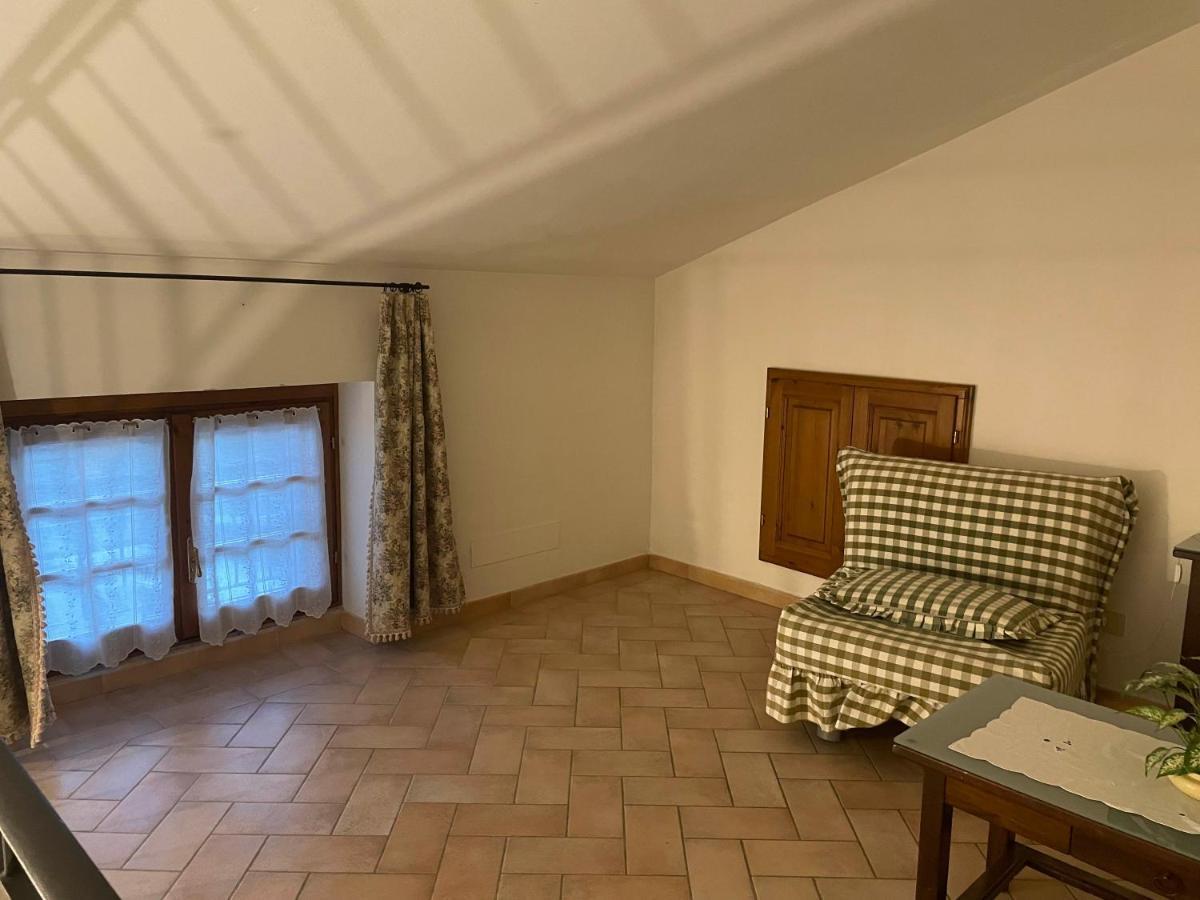 Casa Vacanza Le Case San Gimignano Bagian luar foto