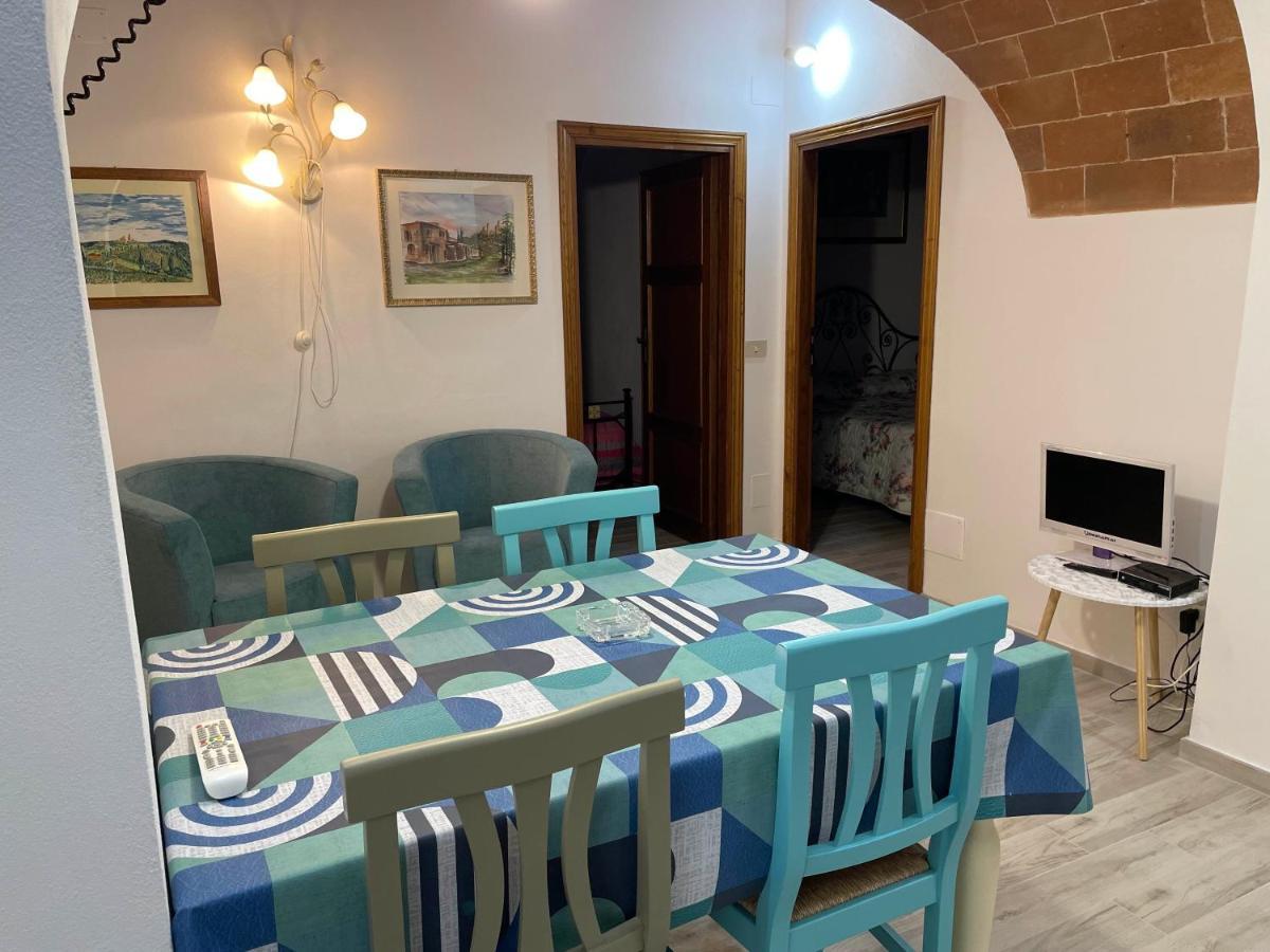 Casa Vacanza Le Case San Gimignano Bagian luar foto