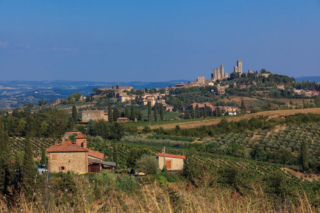 Casa Vacanza Le Case San Gimignano Bagian luar foto