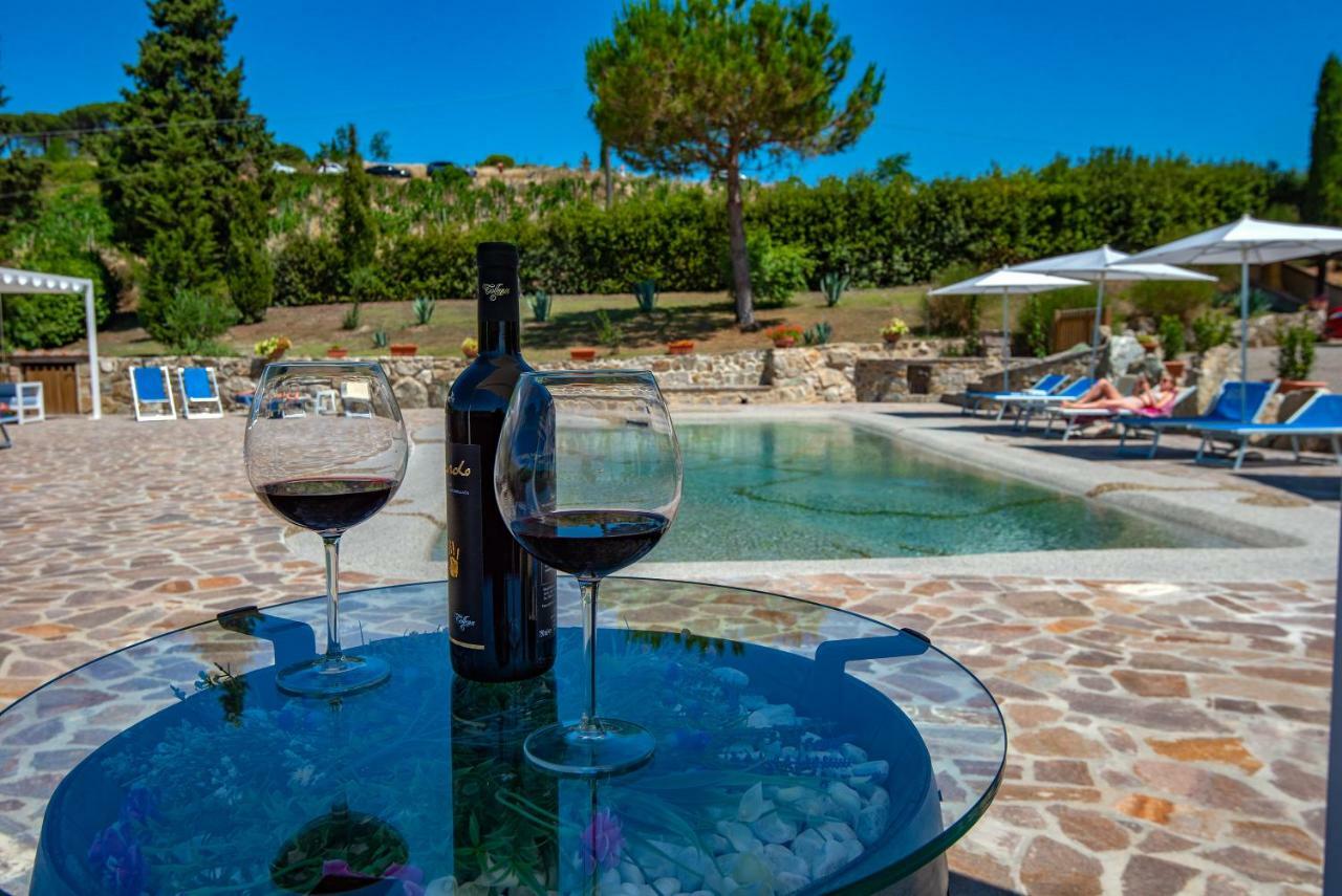 Casa Vacanza Le Case San Gimignano Bagian luar foto