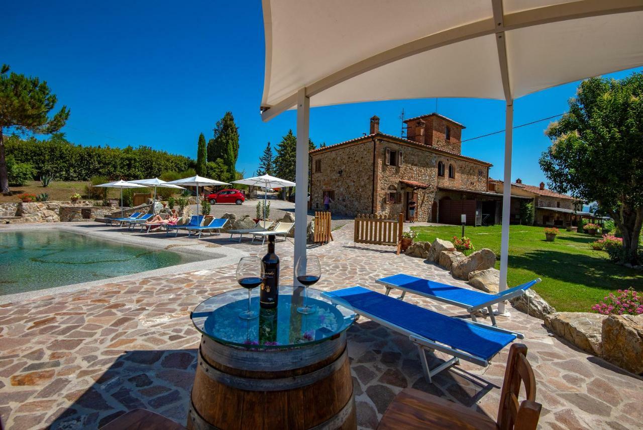 Casa Vacanza Le Case San Gimignano Bagian luar foto
